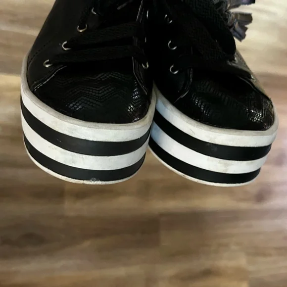 MOKAA Colombian Leather Tassels Platform Sneakers – EU 36 / US 5.5 - Picture 9 of 13